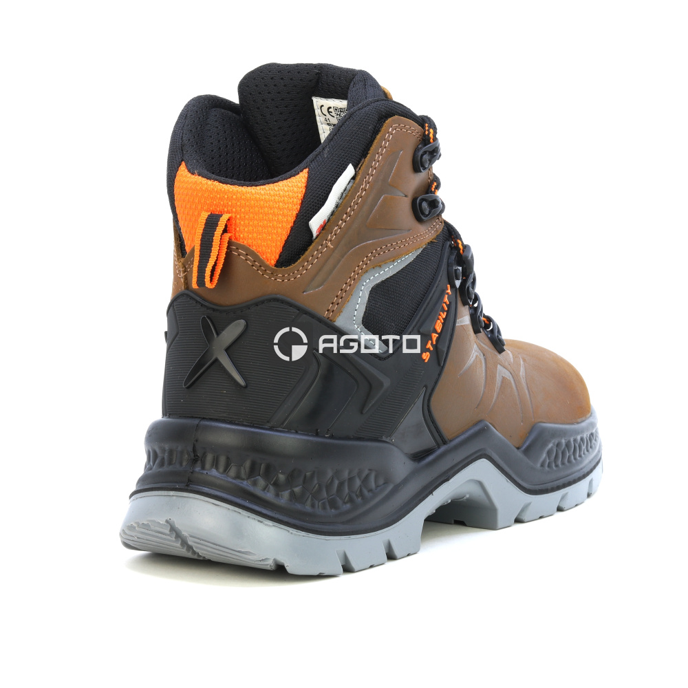 detail EXENA Everest Brown S3 hnědá pánská pracovní zimní obuv 3M Thinsulate
