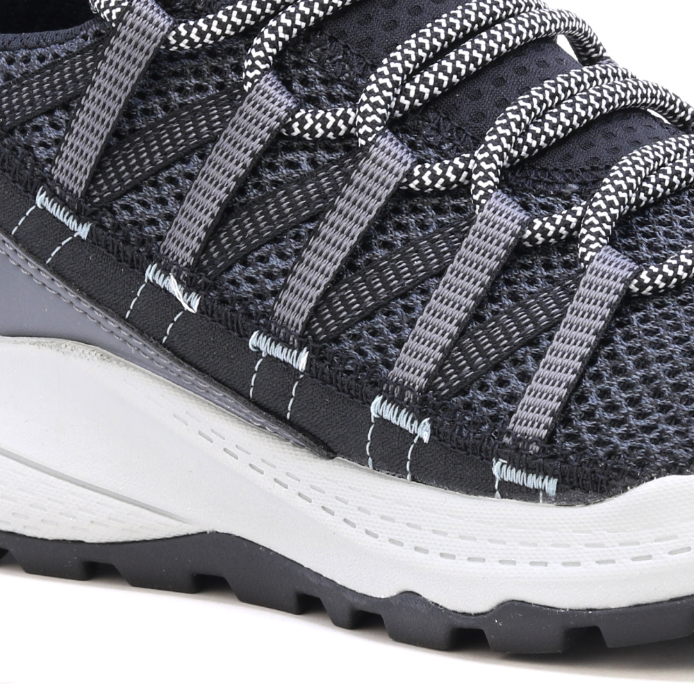 detail MERRELL Bravada černá dámská outdoor obuv