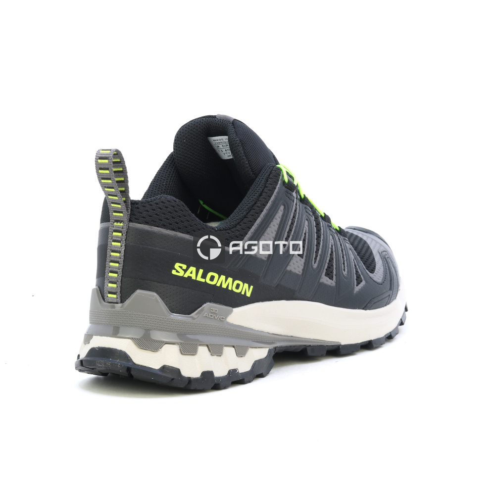 detail SALOMON XA PRO 3D V9 černá pánská lehká outdoor obuv, která dýchá