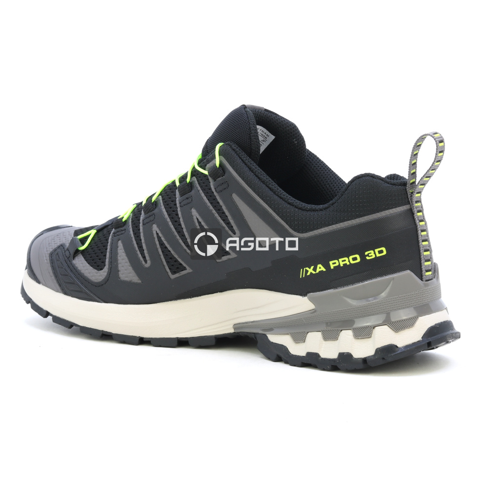 detail SALOMON XA PRO 3D V9 černá pánská lehká outdoor obuv, která dýchá