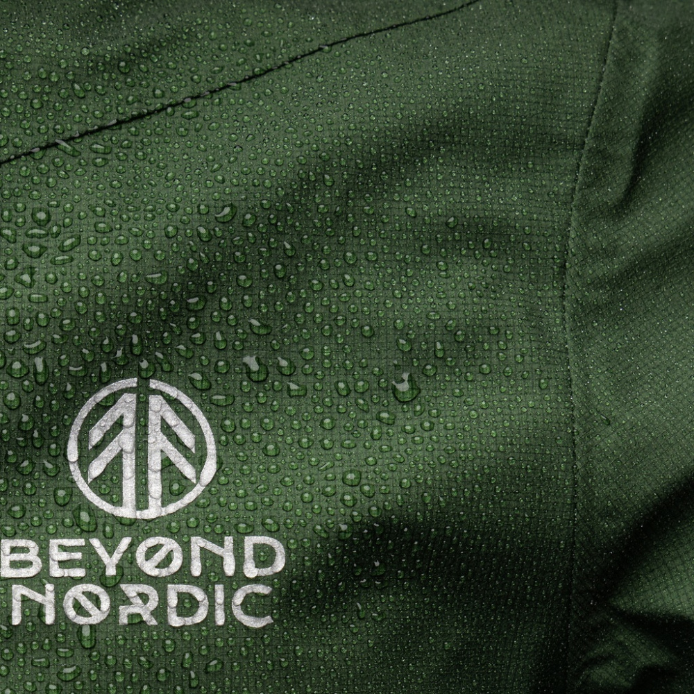 detail Beyond Nordic Sweden BN301 V2 3L černá pánská outdoor bunda 20 000 mm