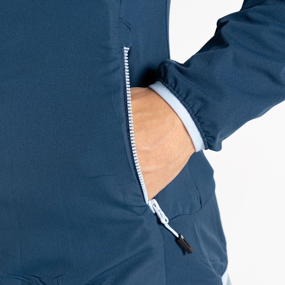 detail DARE2B ArdentlySoftshell modrá dámská funkční bunda