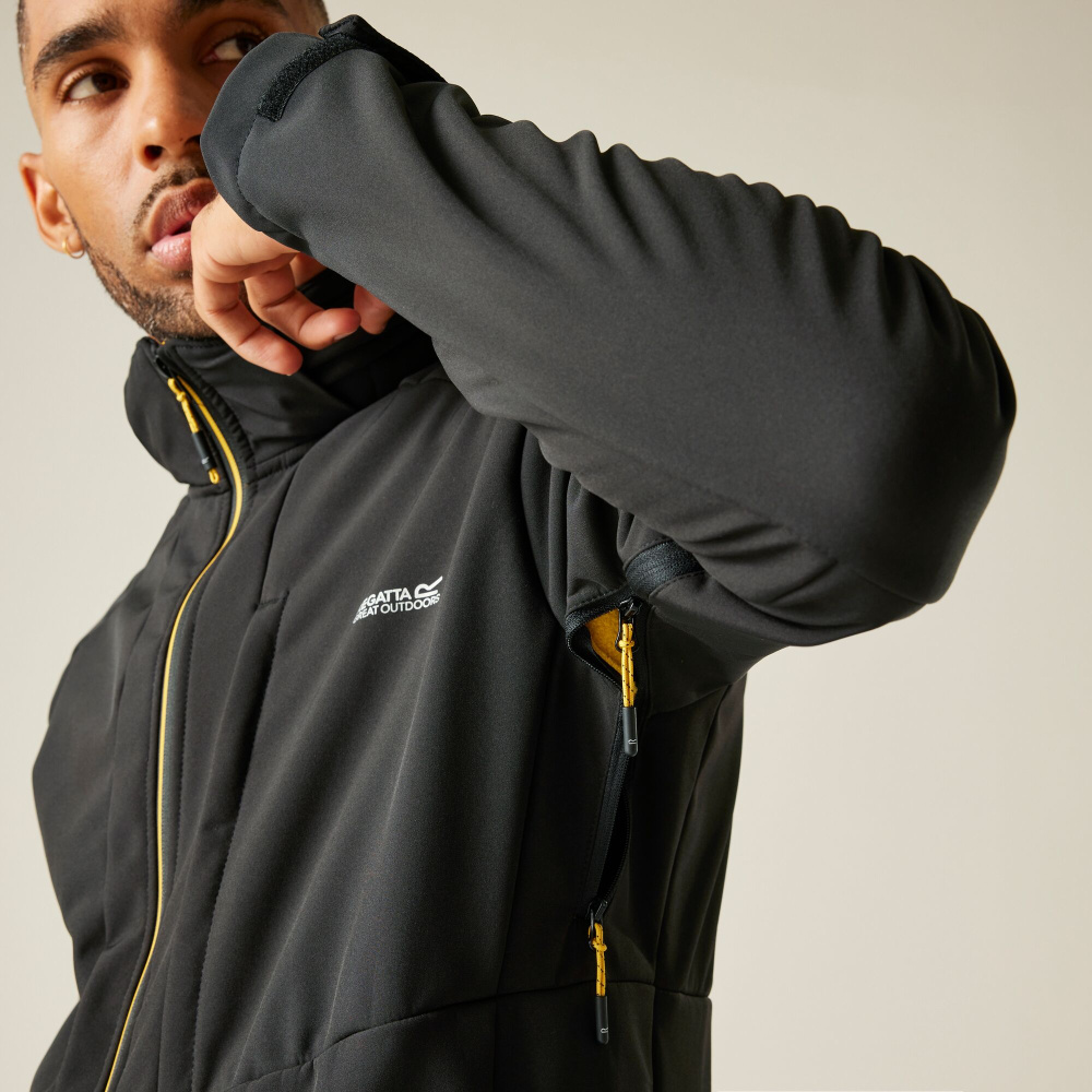 detail REGATTA Hewitts černá pánská outdoor bunda do náročných podmínek WR 15 000 mm