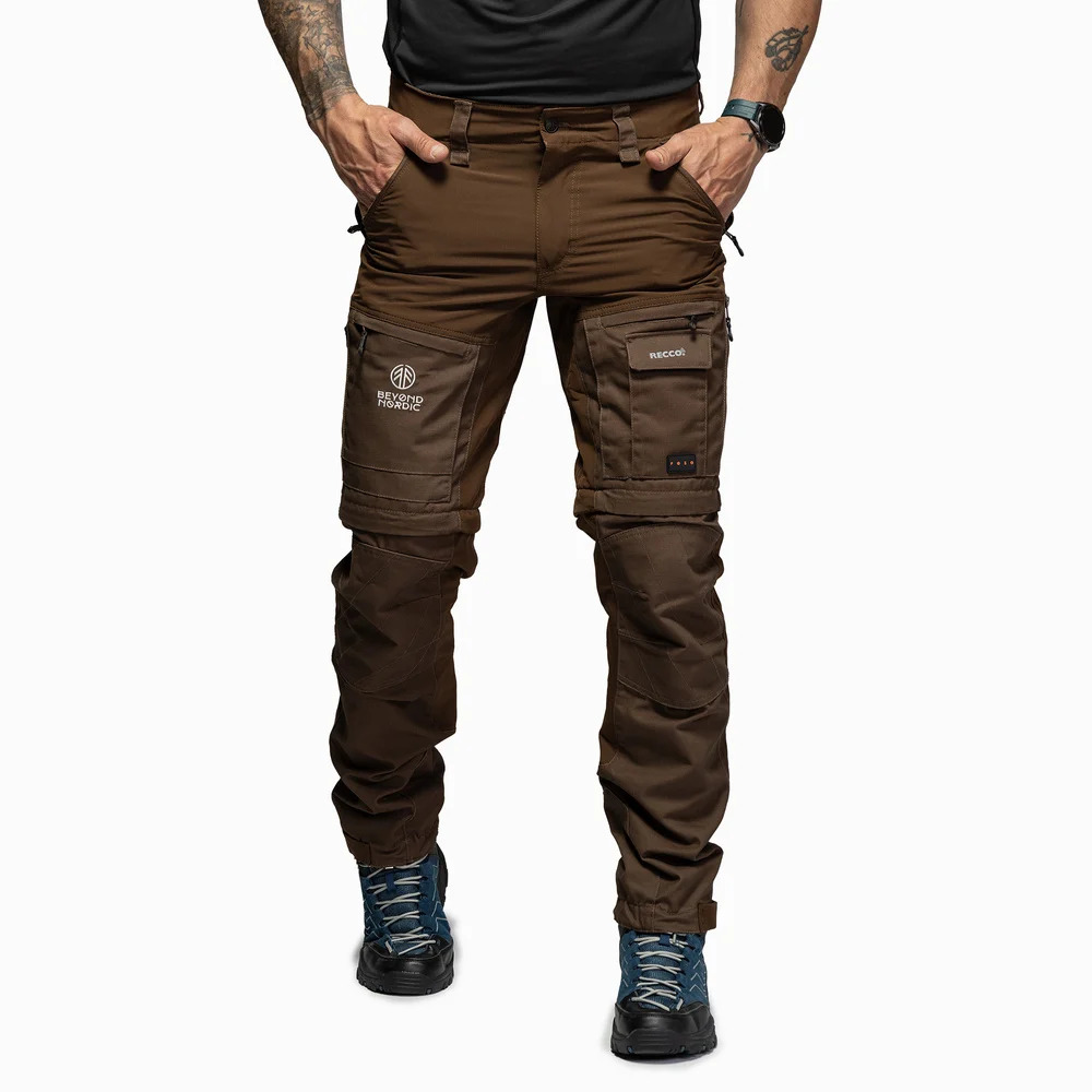 detail Beyond Nordic Zip-Off hnědé pánské outdoor kalhoty 2v1 Teflon EcoElite®