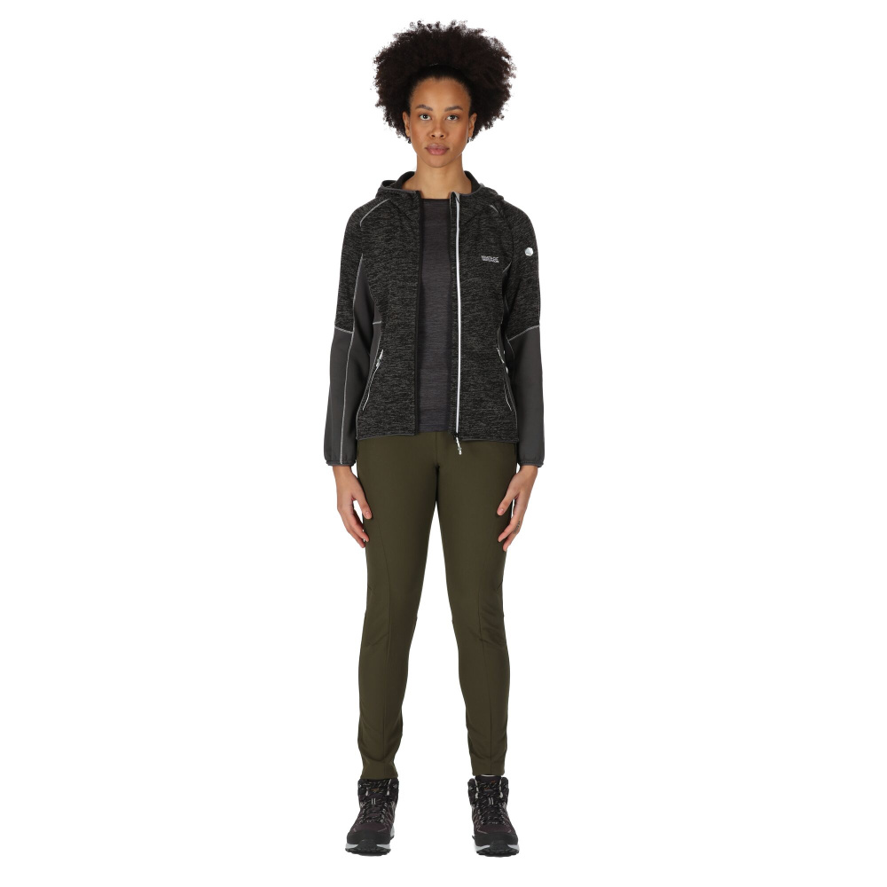 detail REGATTA Walbury IV šedá dámská outdoor mikina