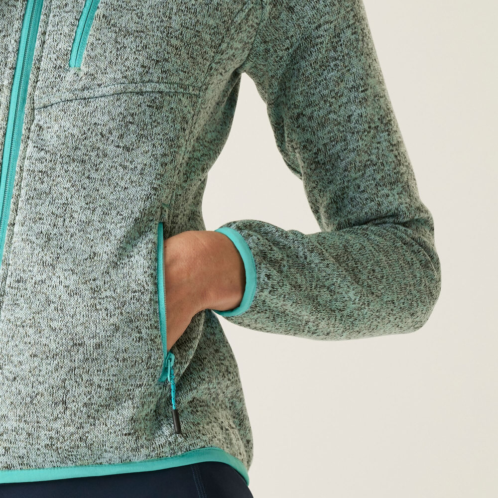 detail REGATTA Newhill zelená dámská outdoor mikina