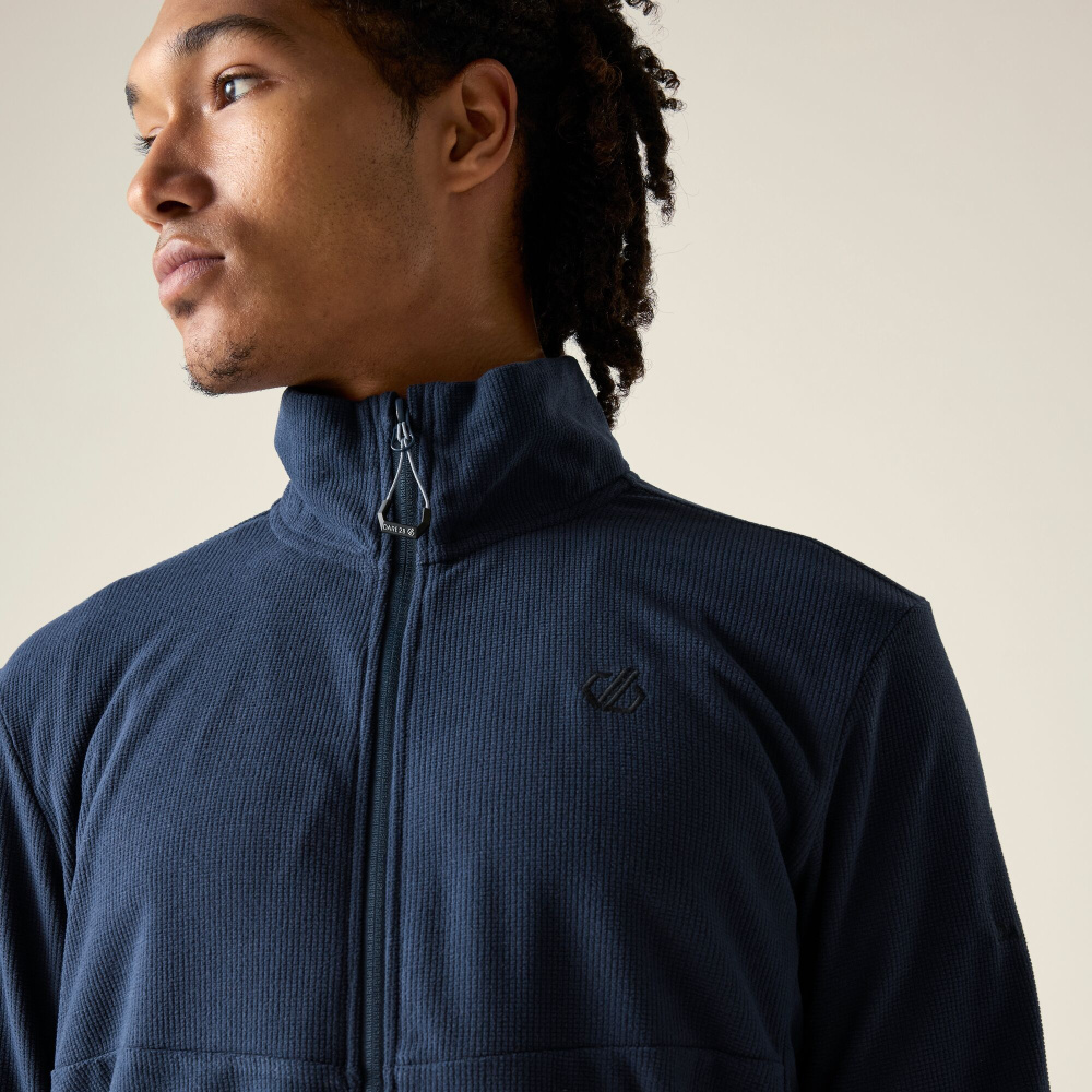 detail DARE2B Arising modrá pánská outdor mikina antibakteriální úprava pro svěží pocit