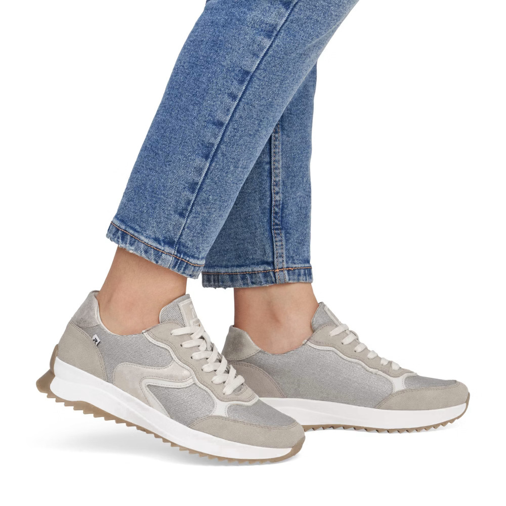 detail RIEKER W1307-60 šedé dámské tenisky