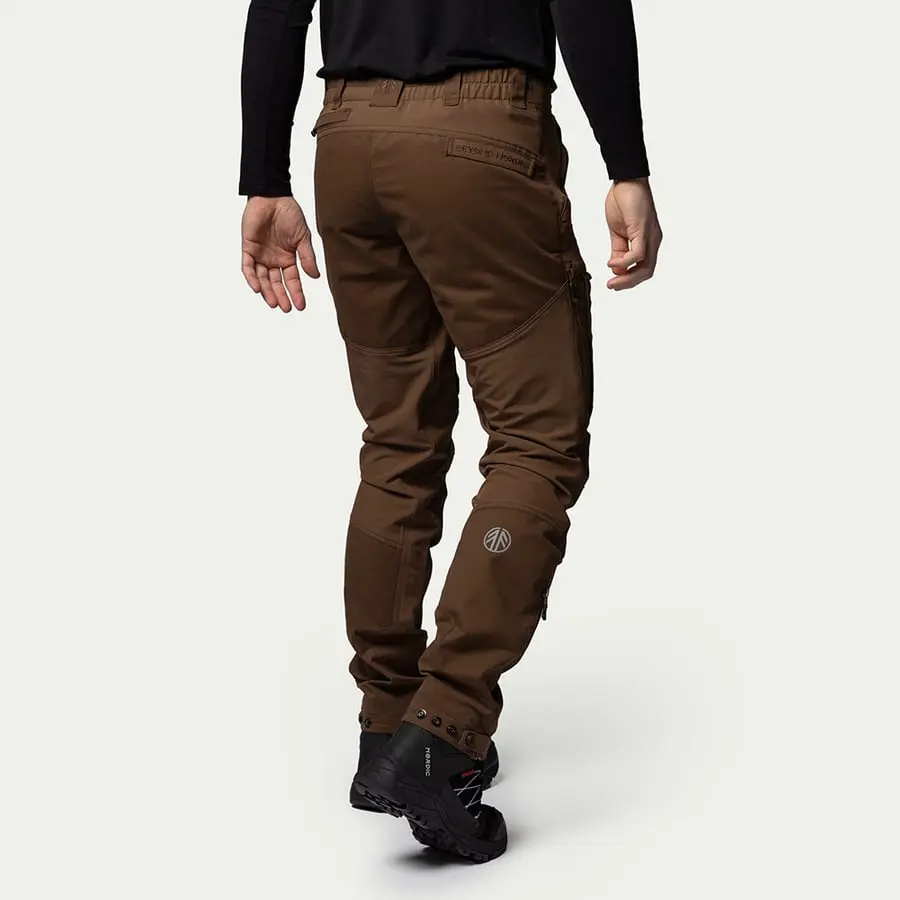 detail Beyond Nordic hnědé pánské outdoor kalhoty Teflon EcoElite® RECCO