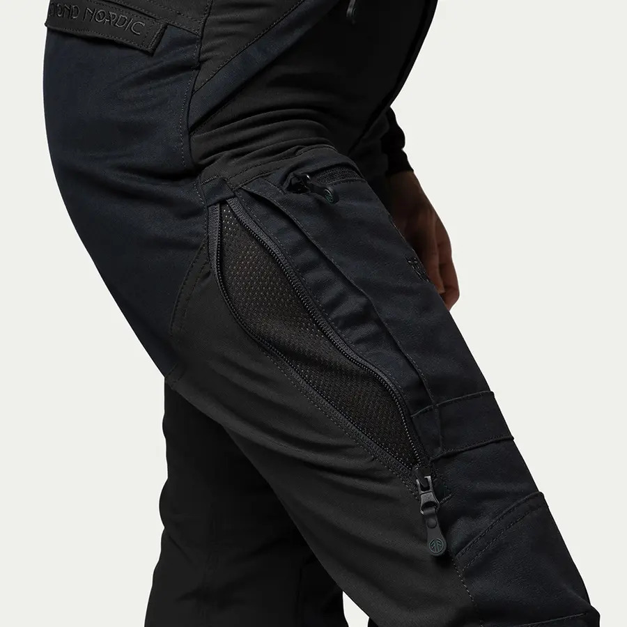 detail Beyond Nordic černé dámské outdoor kalhoty Teflon EcoElite®