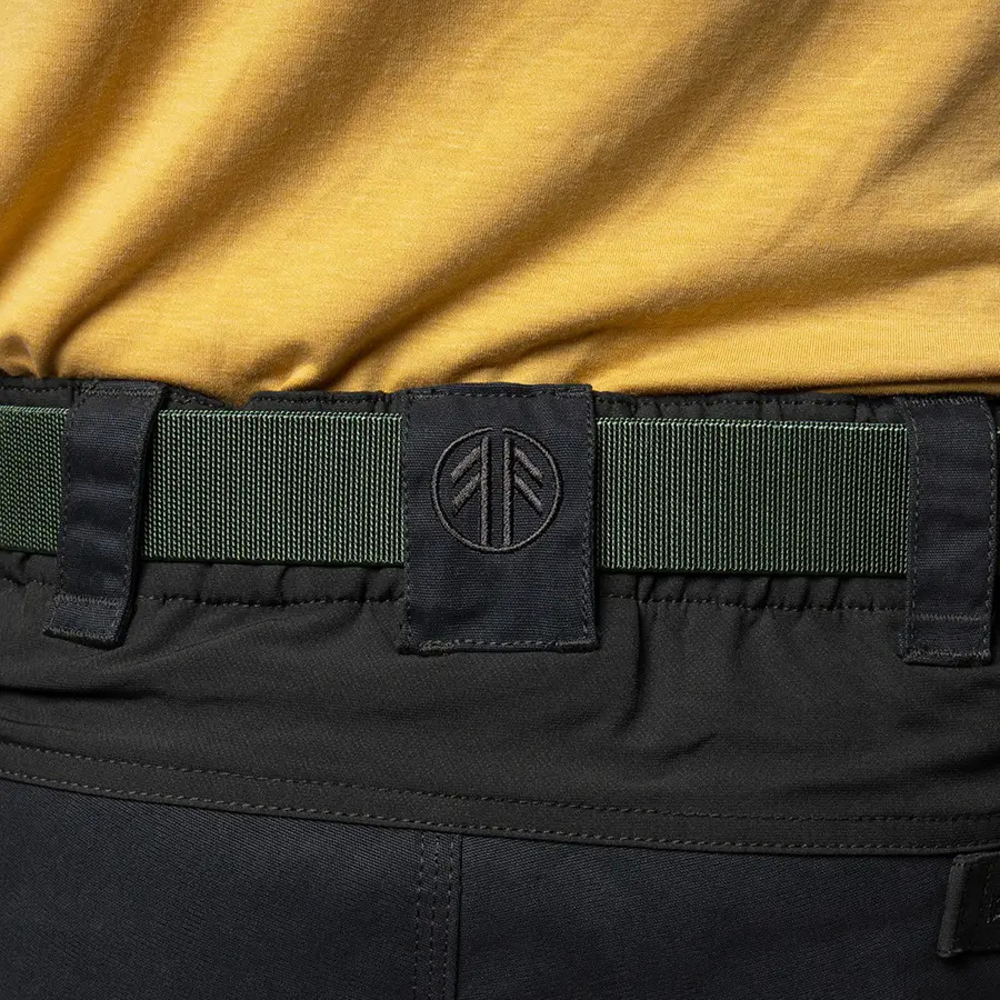 detail Beyond Nordic Sweden černé pánské outdoor kalhoty Teflon EcoElite® RECCO