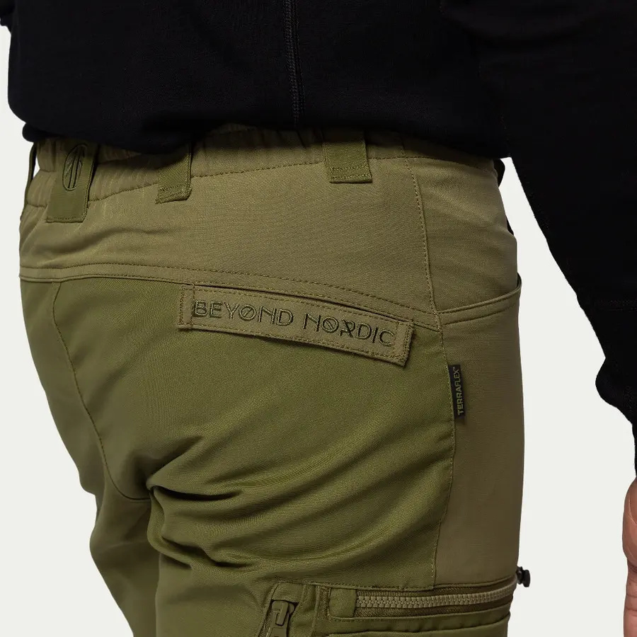 detail Beyond Nordic BN008 pánské zelené outdoor kalhoty stretch pohodlné voděodpudivé